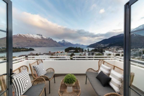 Panoramic Views - 10 minutes walk to Town